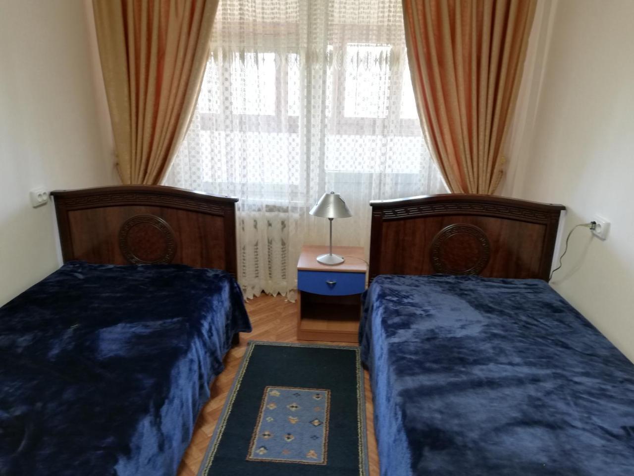 3Br Chorsu Apartment Tashkent Ngoại thất bức ảnh