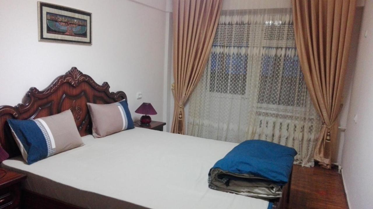 3Br Chorsu Apartment Tashkent Ngoại thất bức ảnh